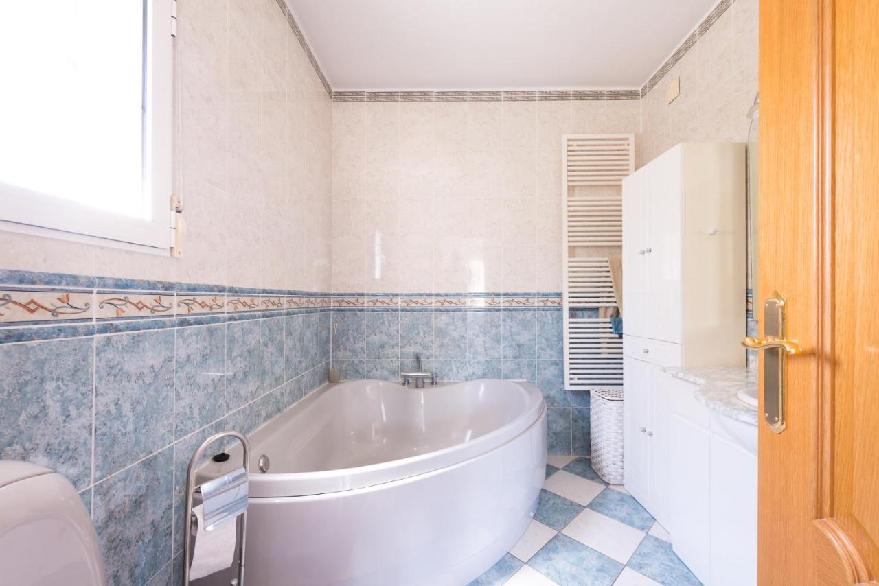 Villa Bruges Busot 3 Bath 3 Bed El Campello Buitenkant foto
